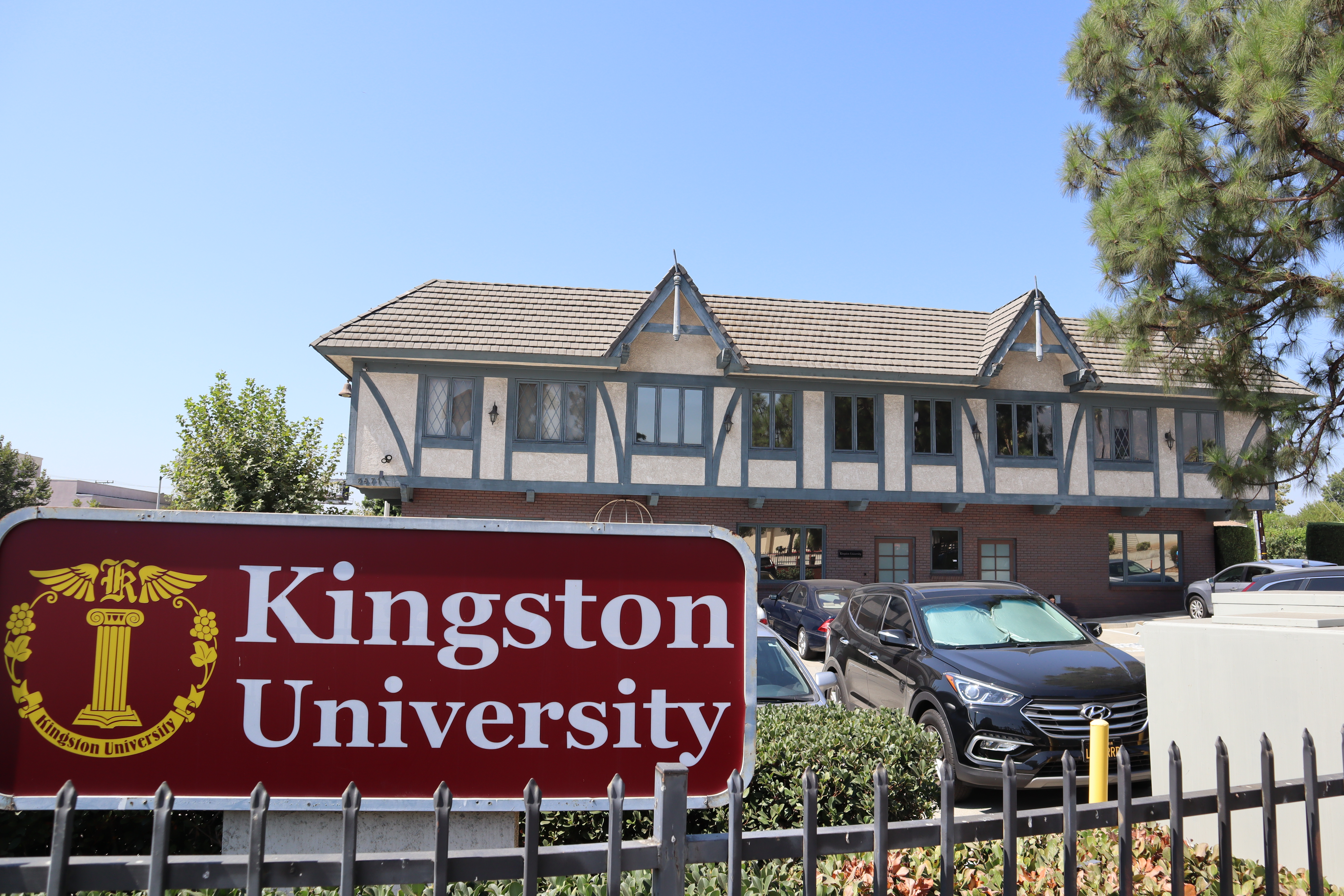 Kingston University Sign 